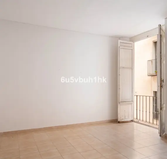 Ground floor apartment R5134273