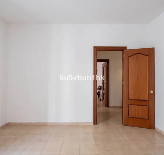 Ground floor apartment R5134273