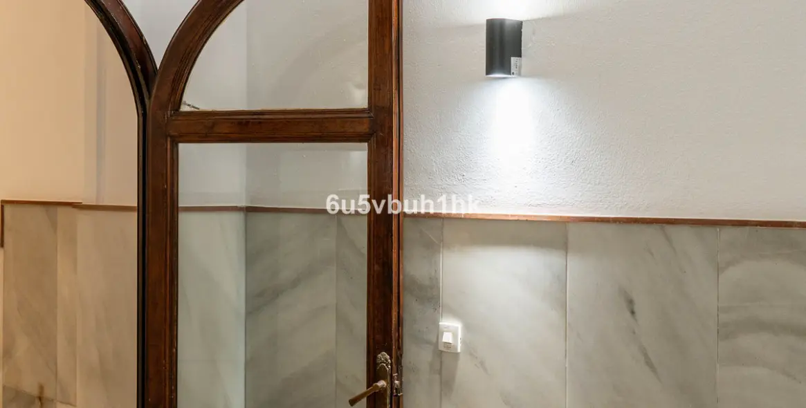 Sale of ground floor apartment in Malaga (district Málaga Centro) 7