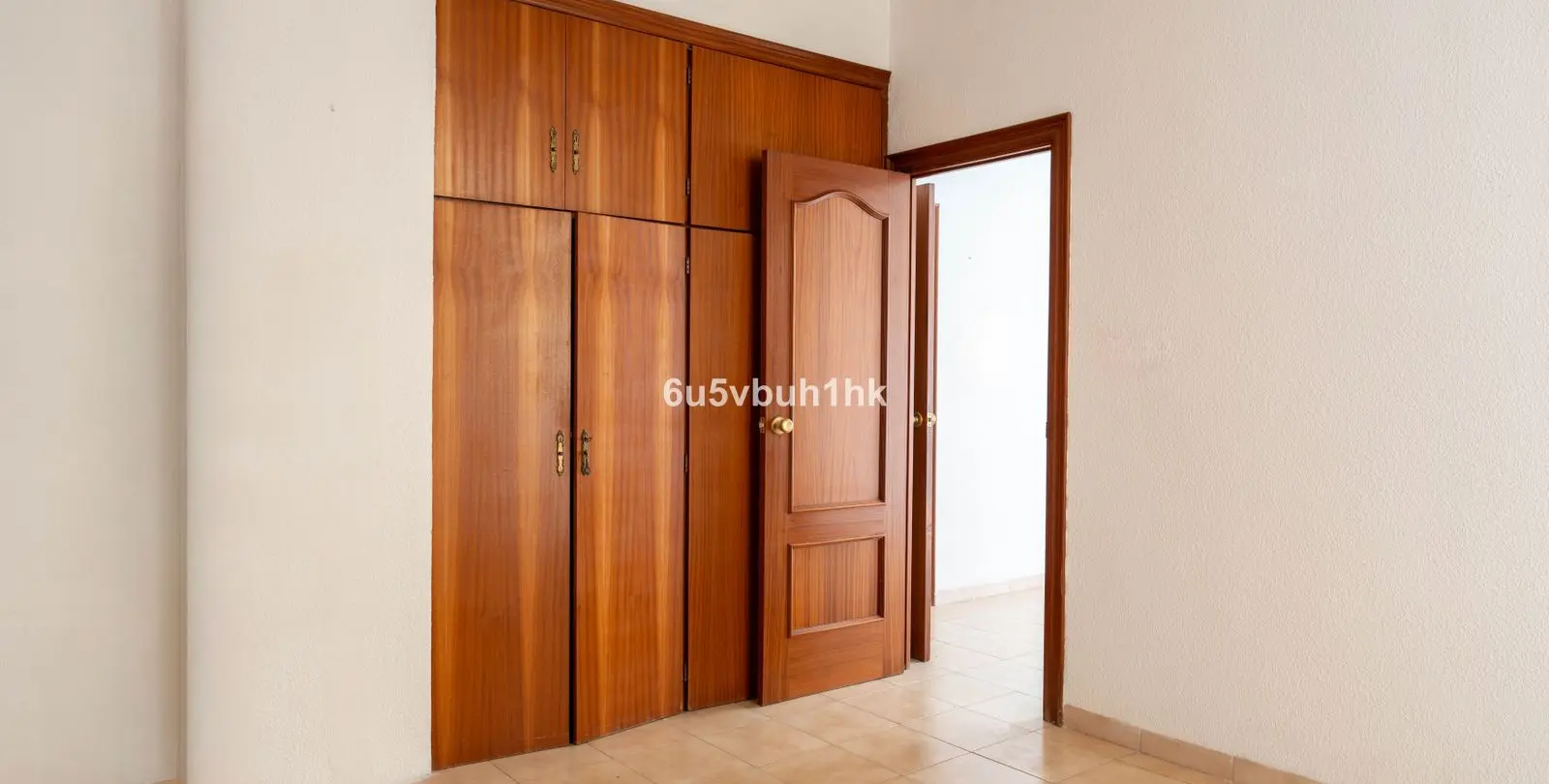Sale of ground floor apartment in Malaga - Centro 6