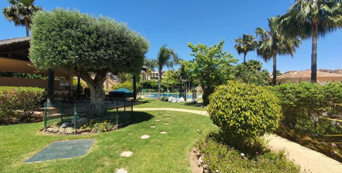 Продажа дома на две семьи в Riviera del Sol 8