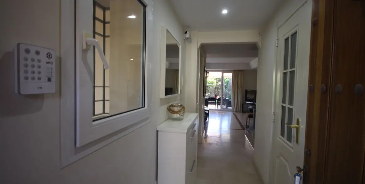 Продажа дома на две семьи в Riviera del Sol 23