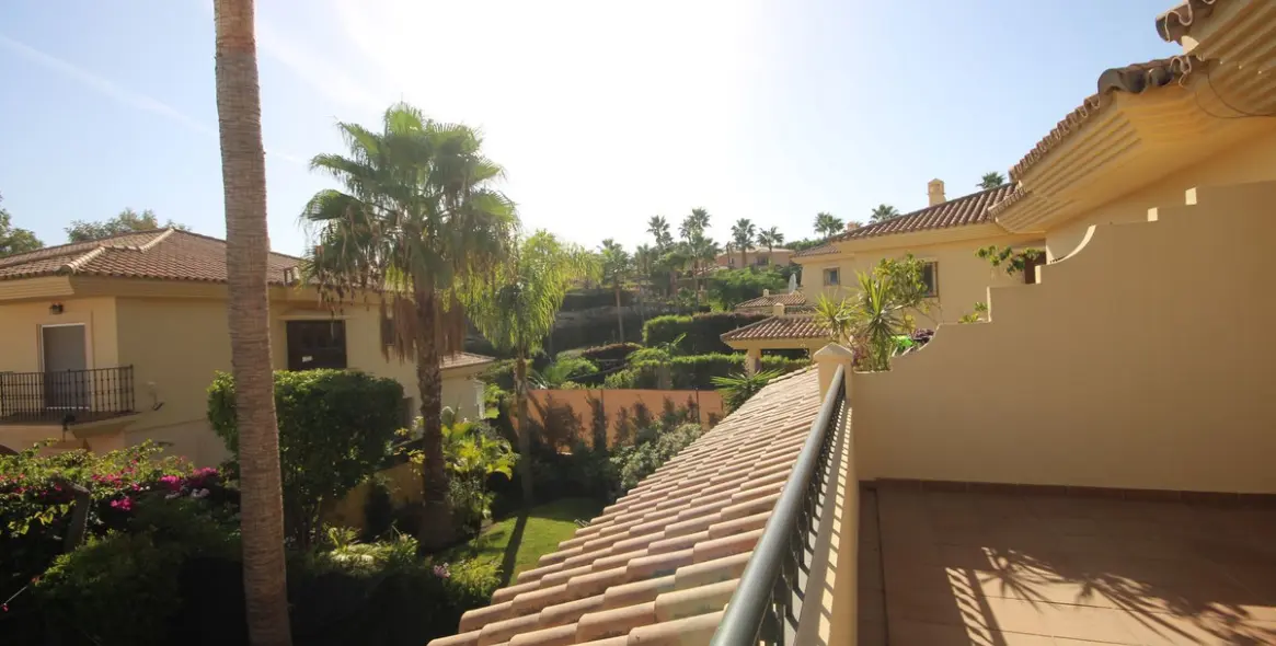 Продажа дома на две семьи в Riviera del Sol 34