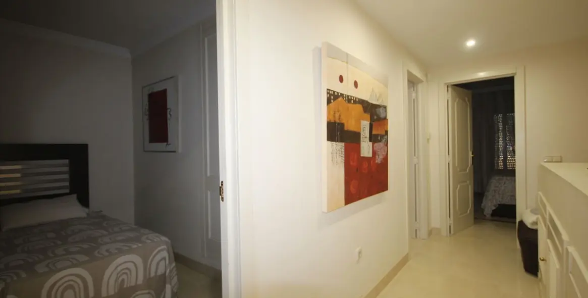 Продажа дома на две семьи в Riviera del Sol 36