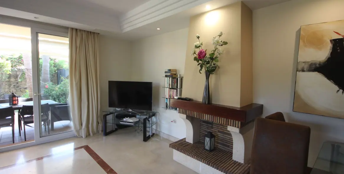 Продажа дома на две семьи в Riviera del Sol 38