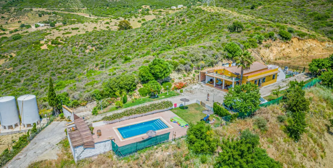 Venta de finca - cortijo en Casares 9