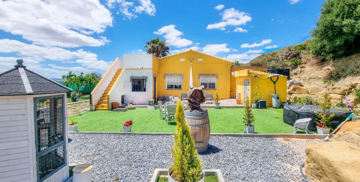 Продажа финки в Casares 28