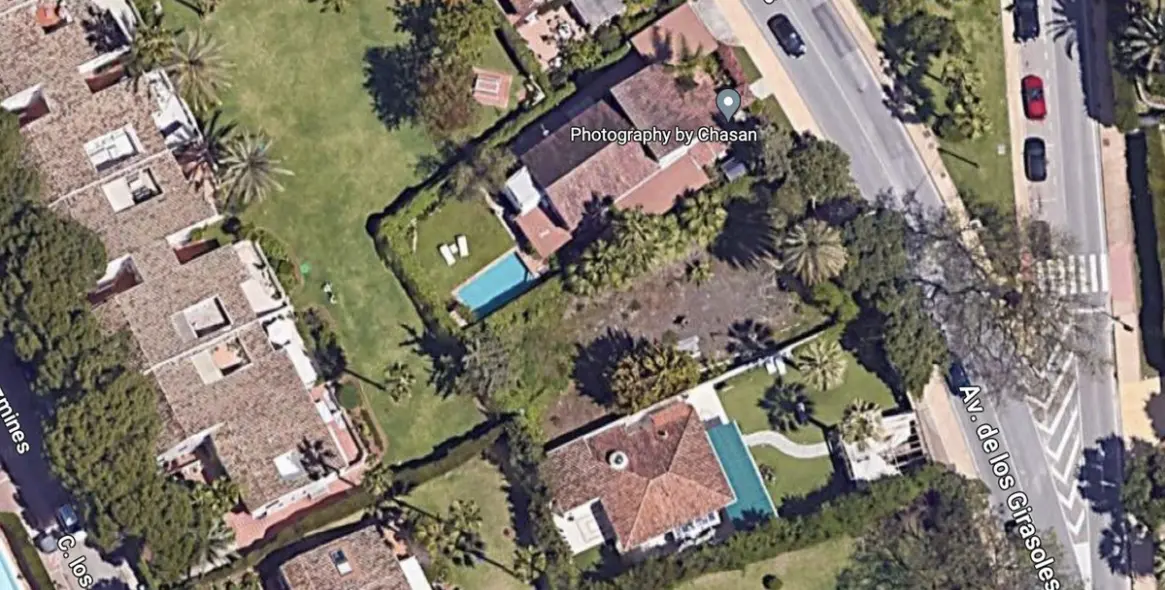 Продажа  жилого участка в Nueva Andalucía 2