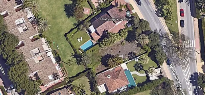 Venta de parcela residencial en Nueva Andalucía 1