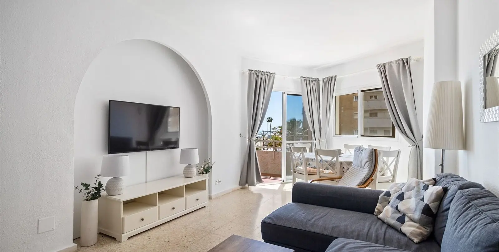 Sale of ground floor apartment in Los Boliches 8