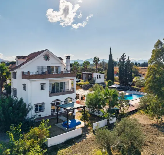 Venta de villa independiente en Alhaurín el Grande