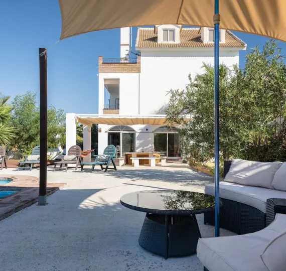 Venta de villa independiente en Alhaurín el Grande