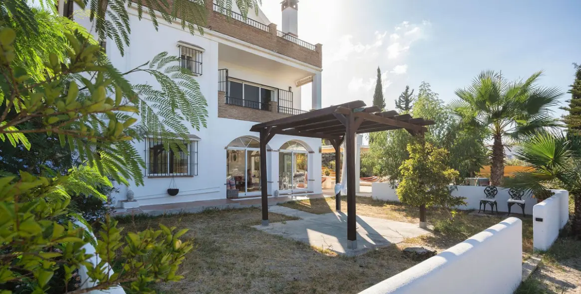 Продажа  отдельно стоящей виллы в Alhaurín el Grande 9