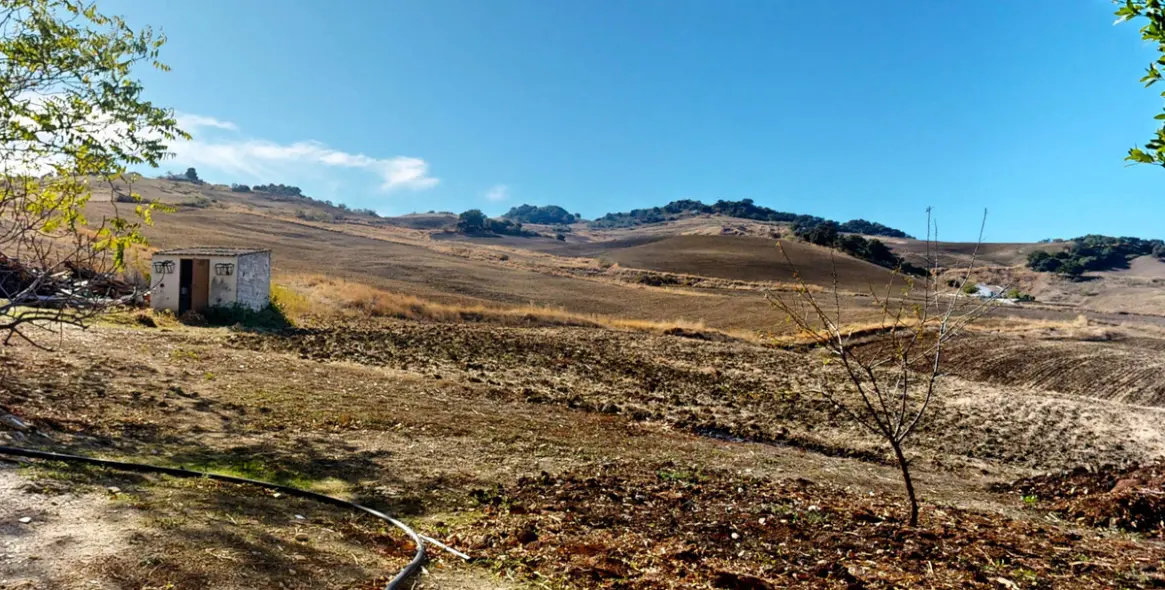 Venta de parcela residencial en Ronda 20