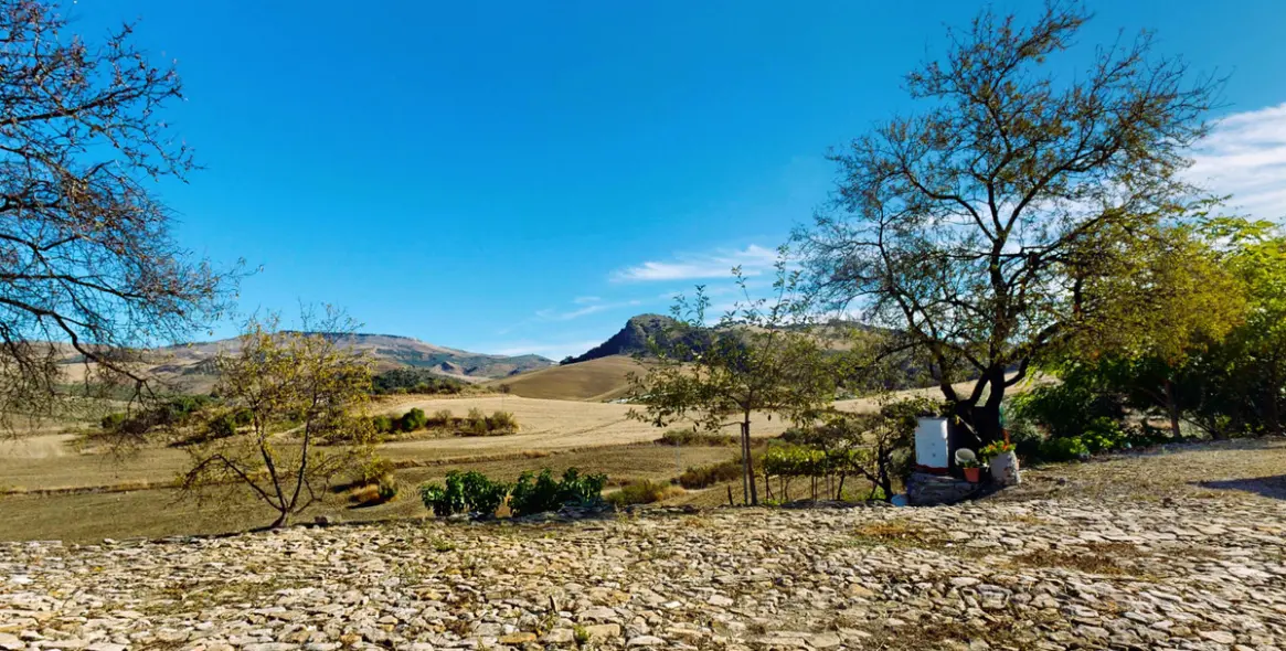Venta de parcela residencial en Ronda 19