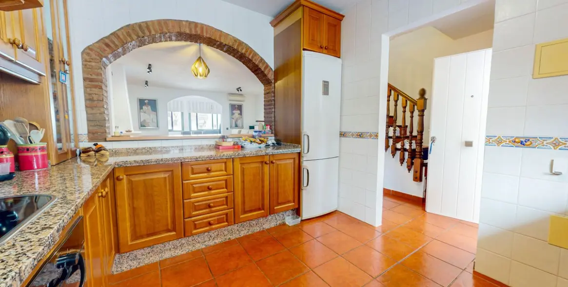 Продажа дома на две семьи в Benahavís 7