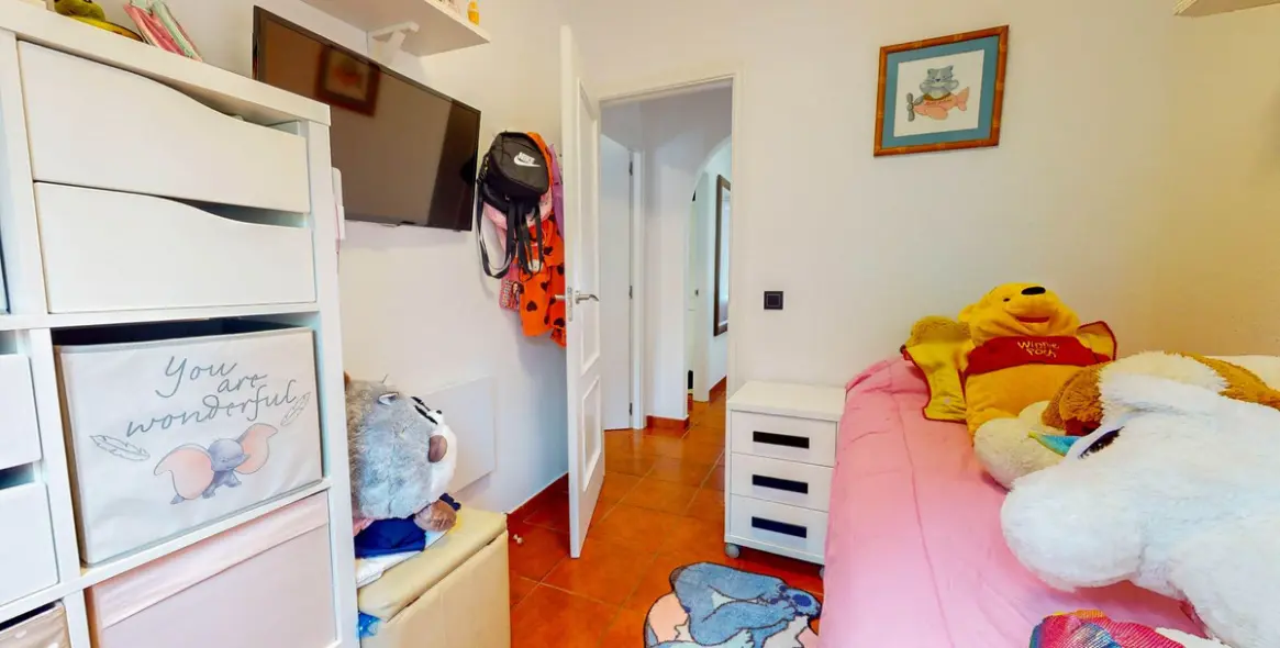 Продажа дома на две семьи в Benahavís 17