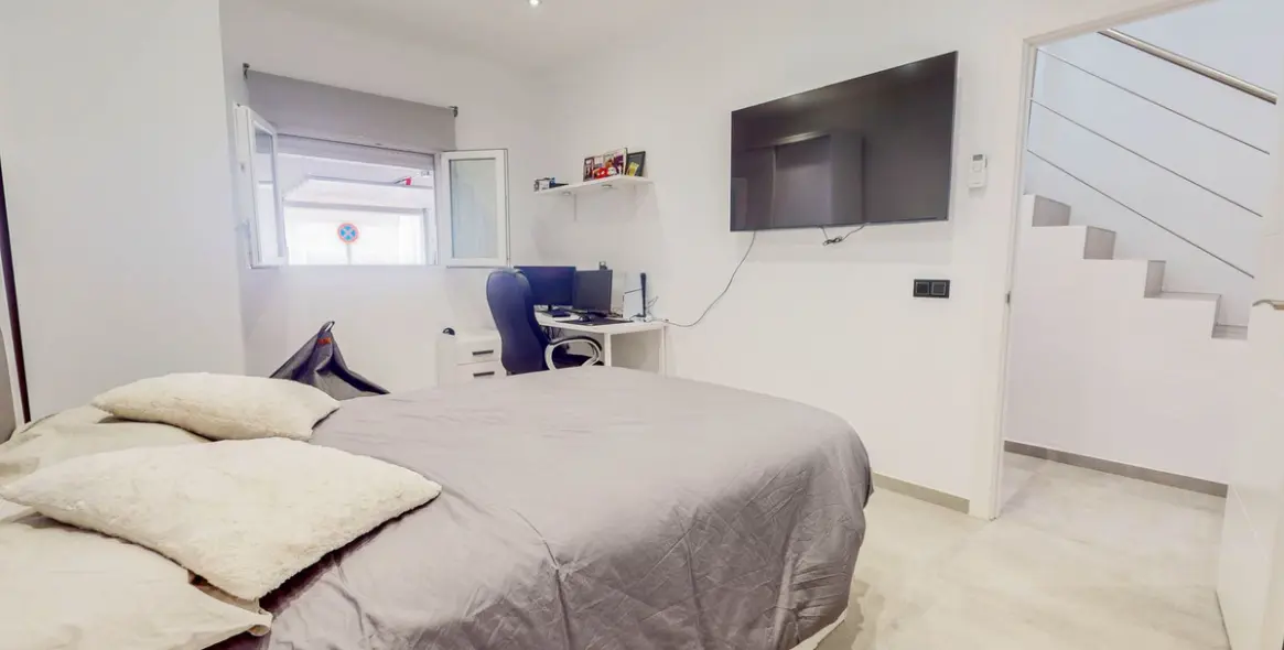 Продажа дома на две семьи в Benahavís 19