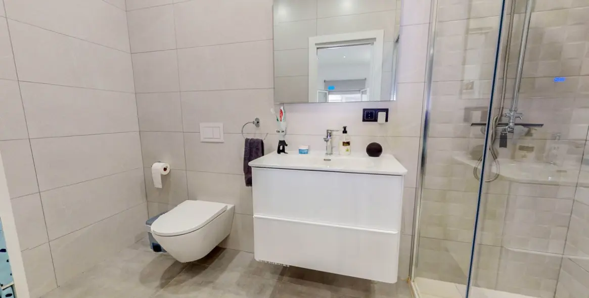 Продажа дома на две семьи в Benahavís 21