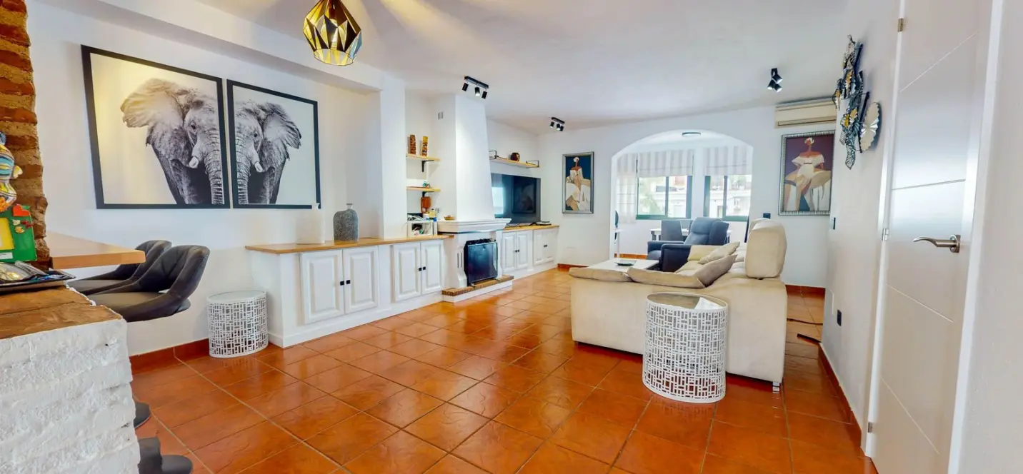 Venta de casa pareada en Benahavís 0