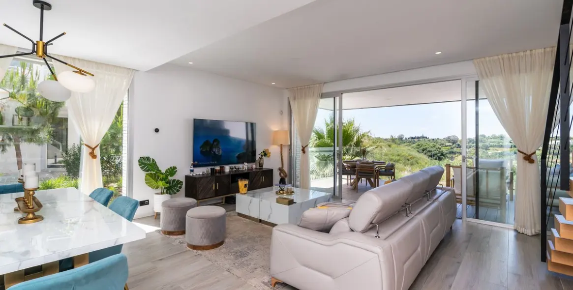 Продажа таунхауса в Cancelada 1