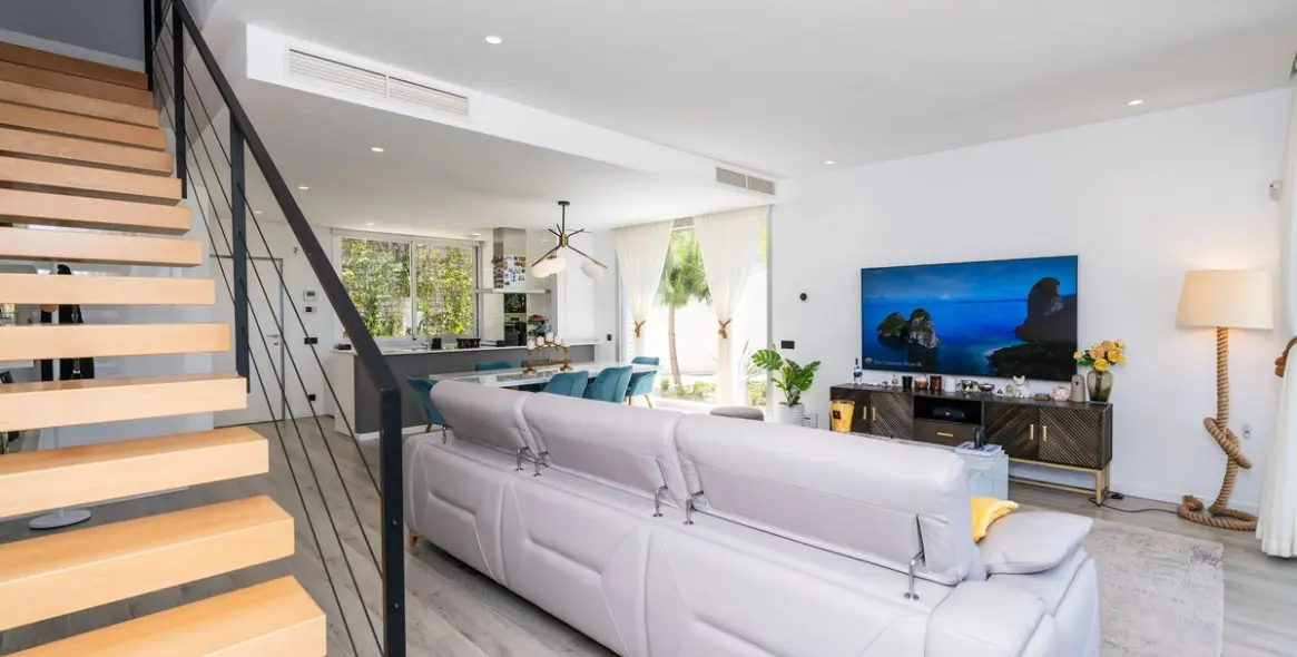 Продажа таунхауса в Cancelada 8