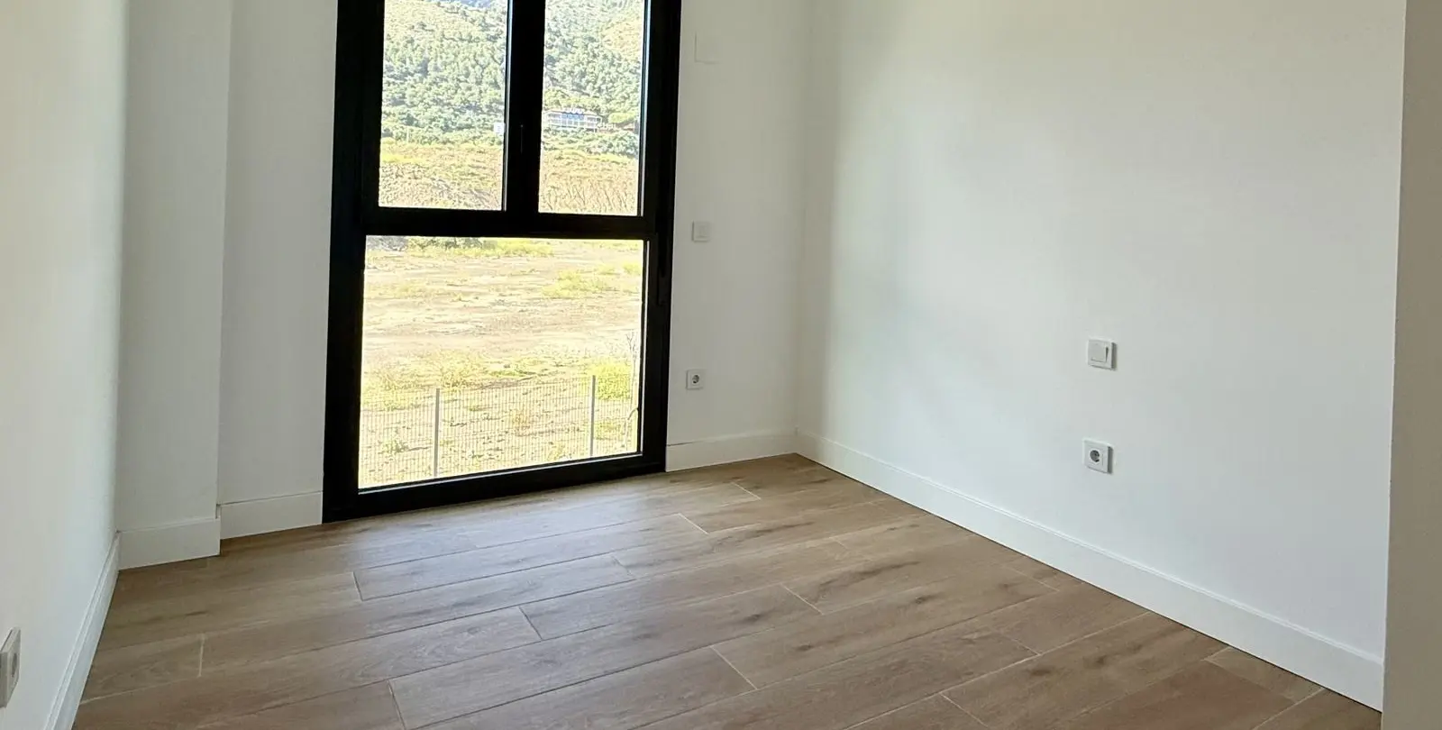 Sale of middle floor apartment in Fuengirola 15