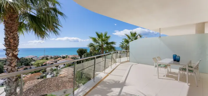 Продажа апартаментов на среднем этаже в Higueron 2