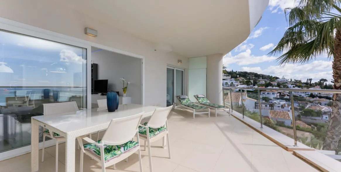 Продажа апартаментов на среднем этаже в Higueron 6