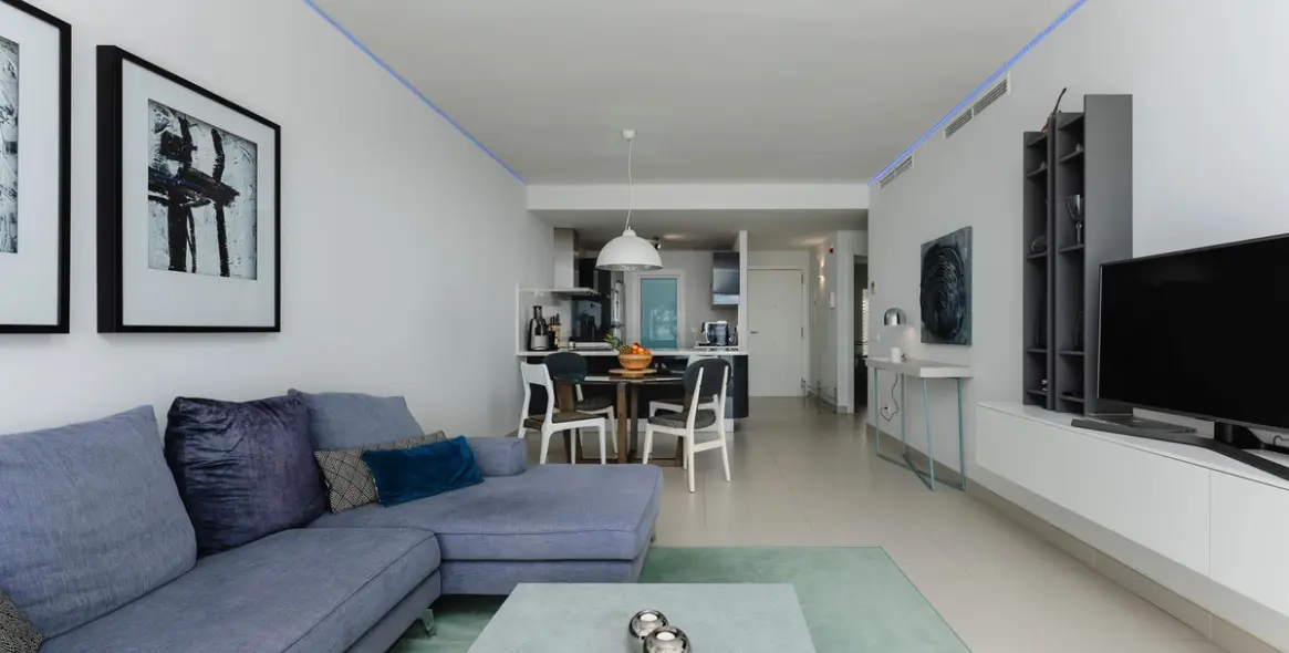 Продажа апартаментов на среднем этаже в Higueron 10