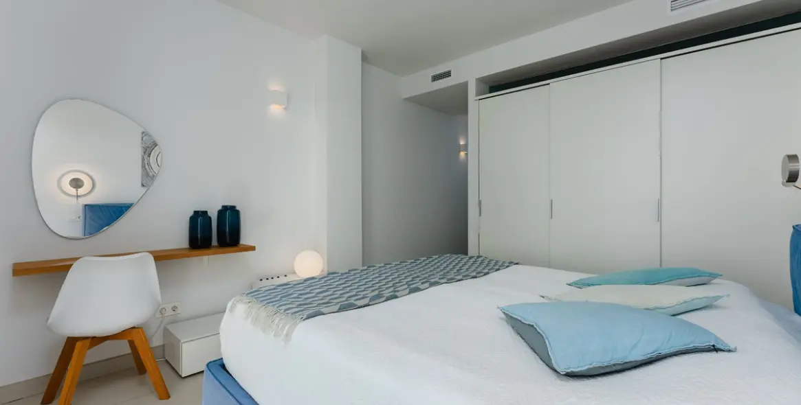 Продажа апартаментов на среднем этаже в Higueron 18