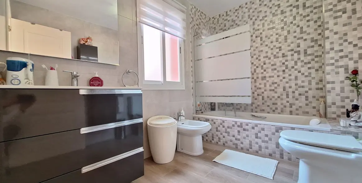 Продажа таунхауса в Estepona 18