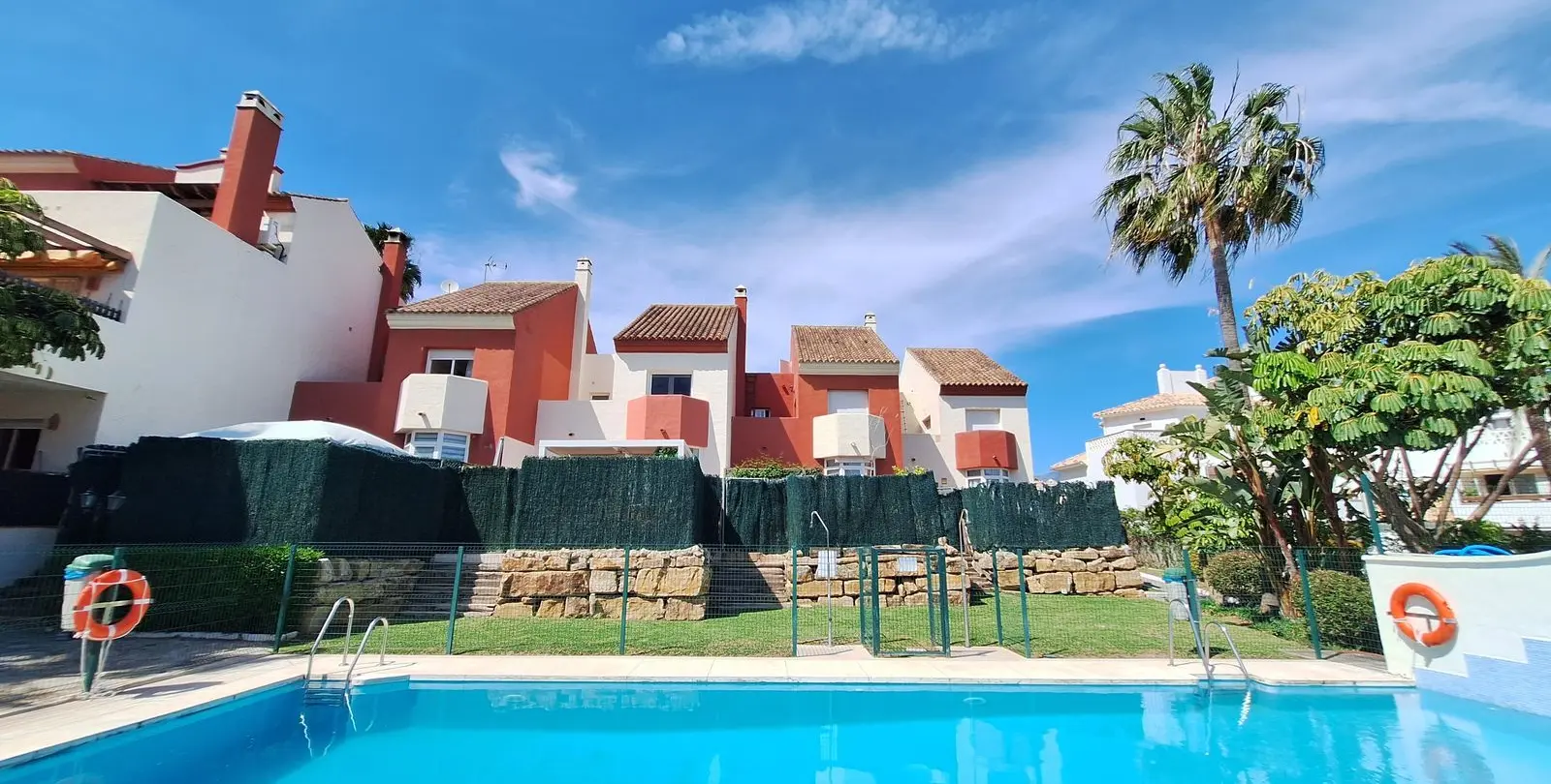 Venta de adosado en Estepona 2