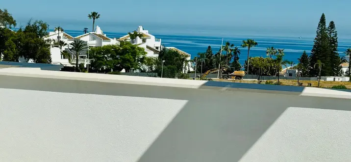 Sale of penthouse in Estepona 0