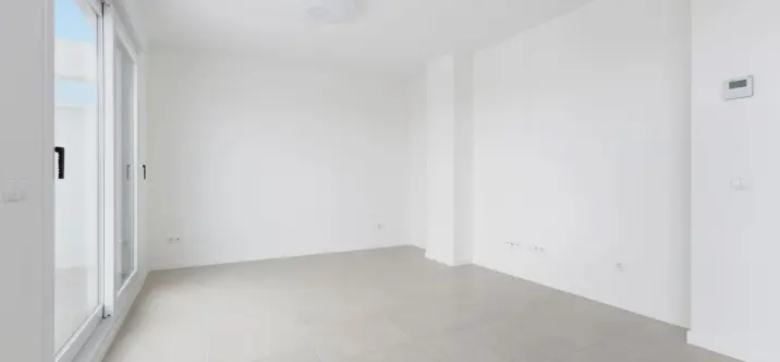 Sale of penthouse in Estepona 4