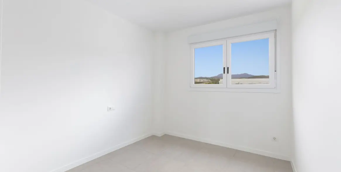 Sale of penthouse in Estepona 10