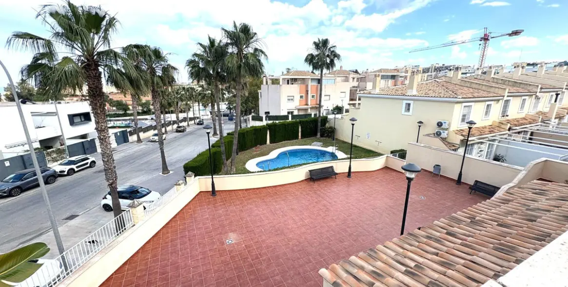 Продажа таунхауса в Torremolinos 8