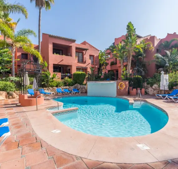 Sale of penthouse in Marbella