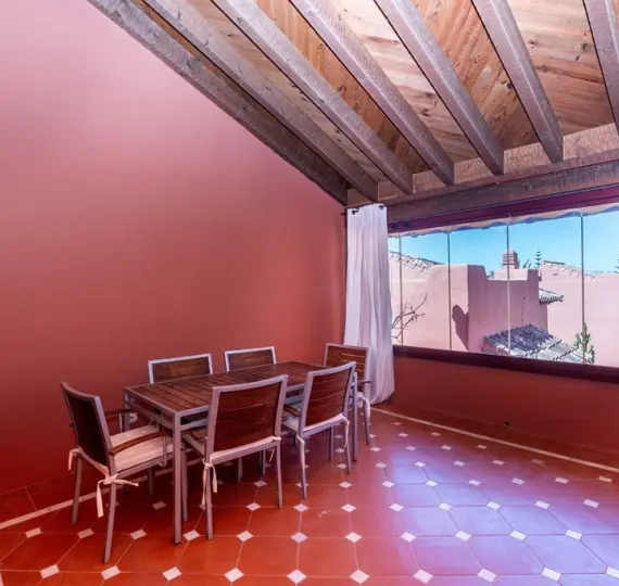 Sale of penthouse in Marbella