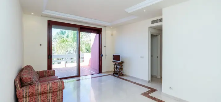 Sale of penthouse in Marbella 3