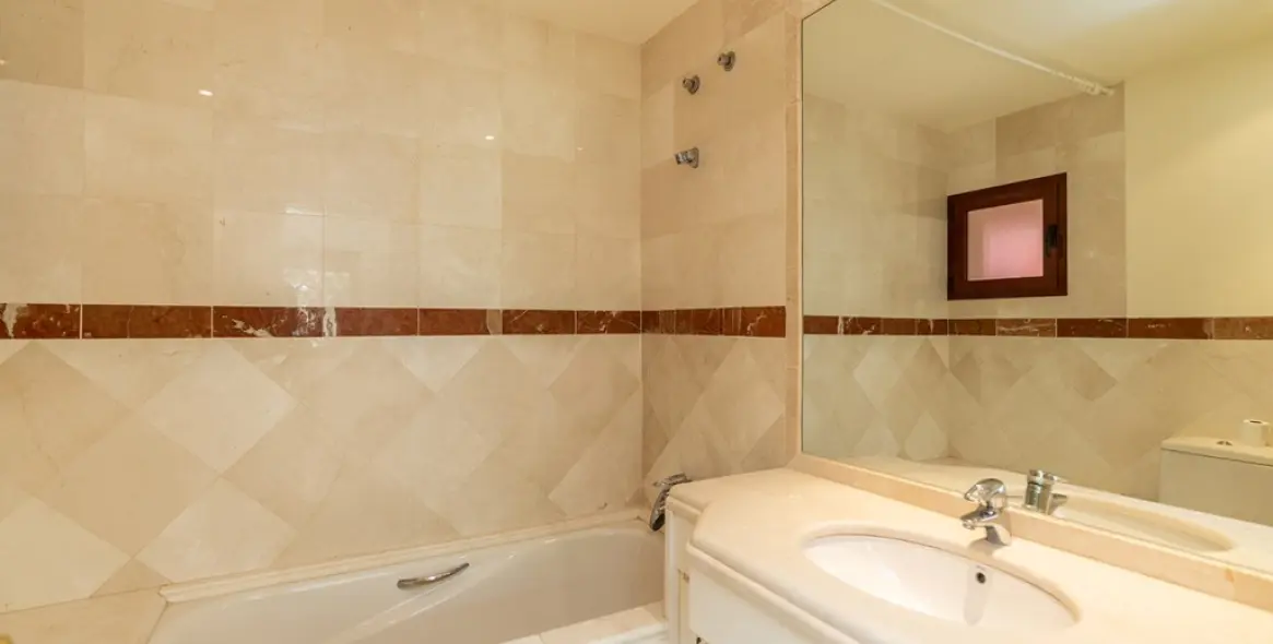 Sale of penthouse in Marbella 14