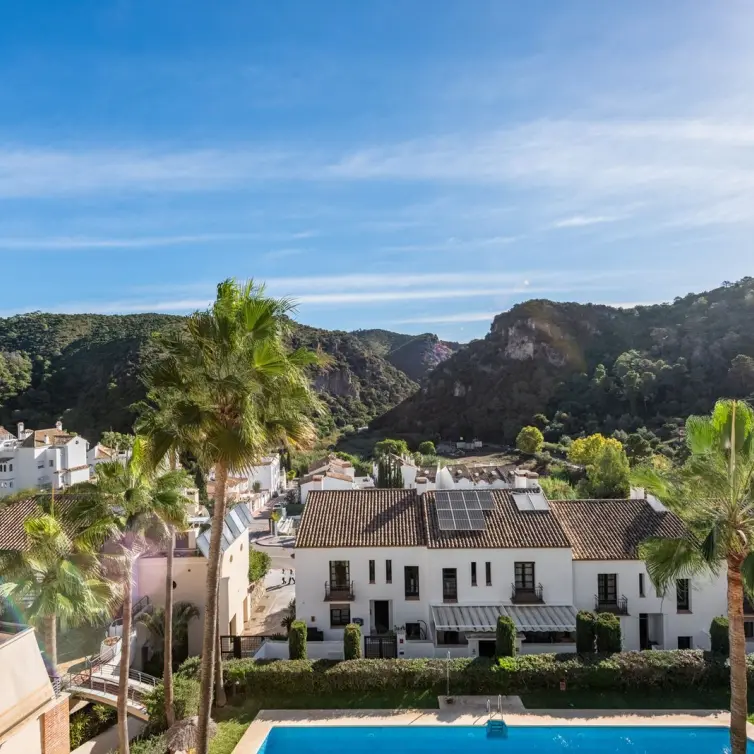 Venta de casa pareada en Benahavís