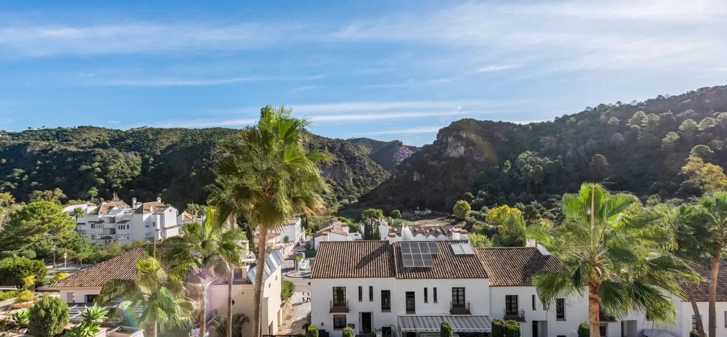 Venta de casa pareada en Benahavís 0