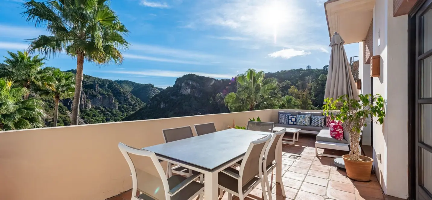 Venta de casa pareada en Benahavís 1