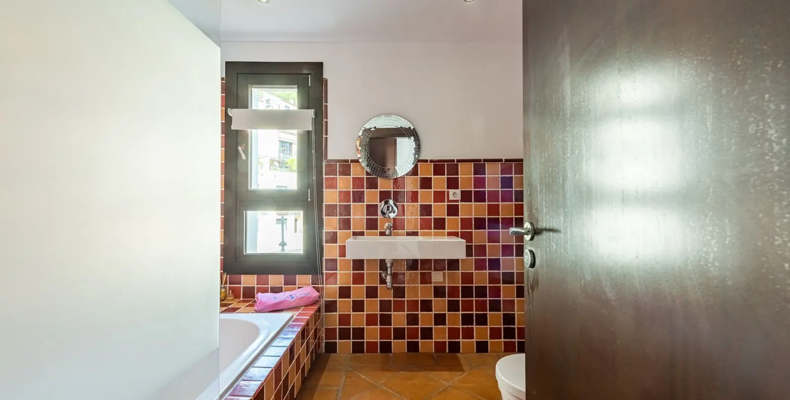Sale of semi-detached house in Benahavís 18