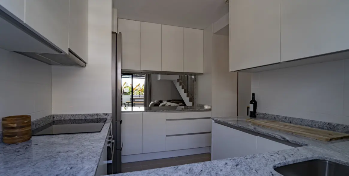 Sale of detached villa in Cancelada 13