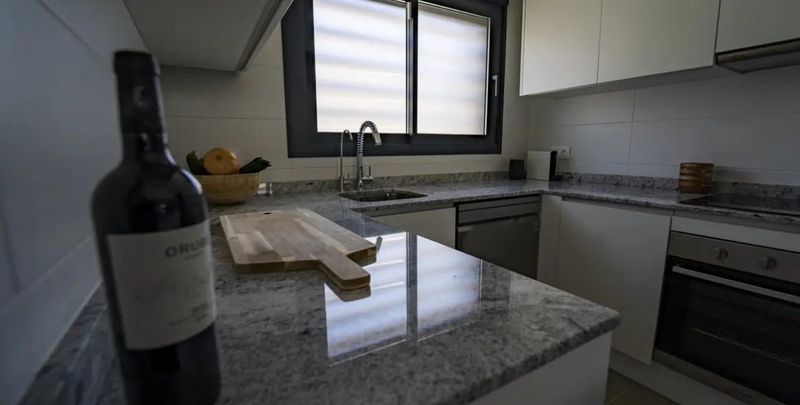 Sale of detached villa in Cancelada 14