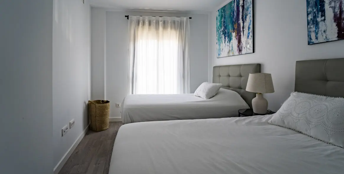 Sale of detached villa in Cancelada 17