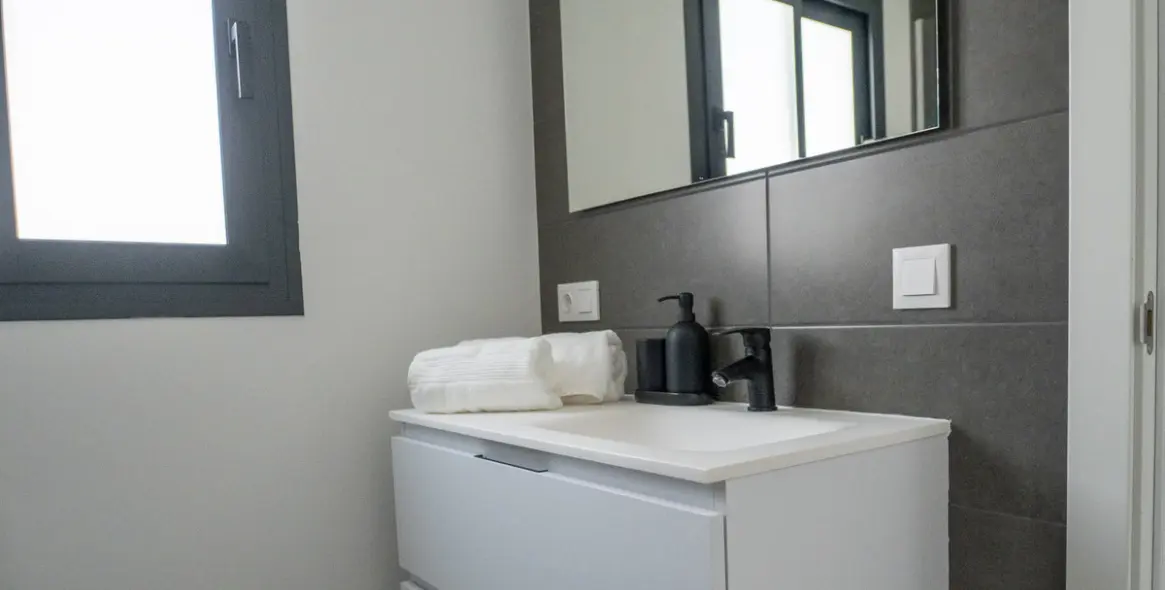 Sale of detached villa in Cancelada 19