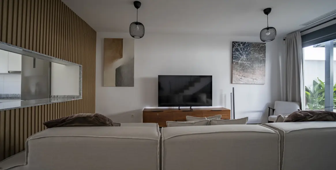 Продажа  отдельно стоящей виллы в Cancelada 12